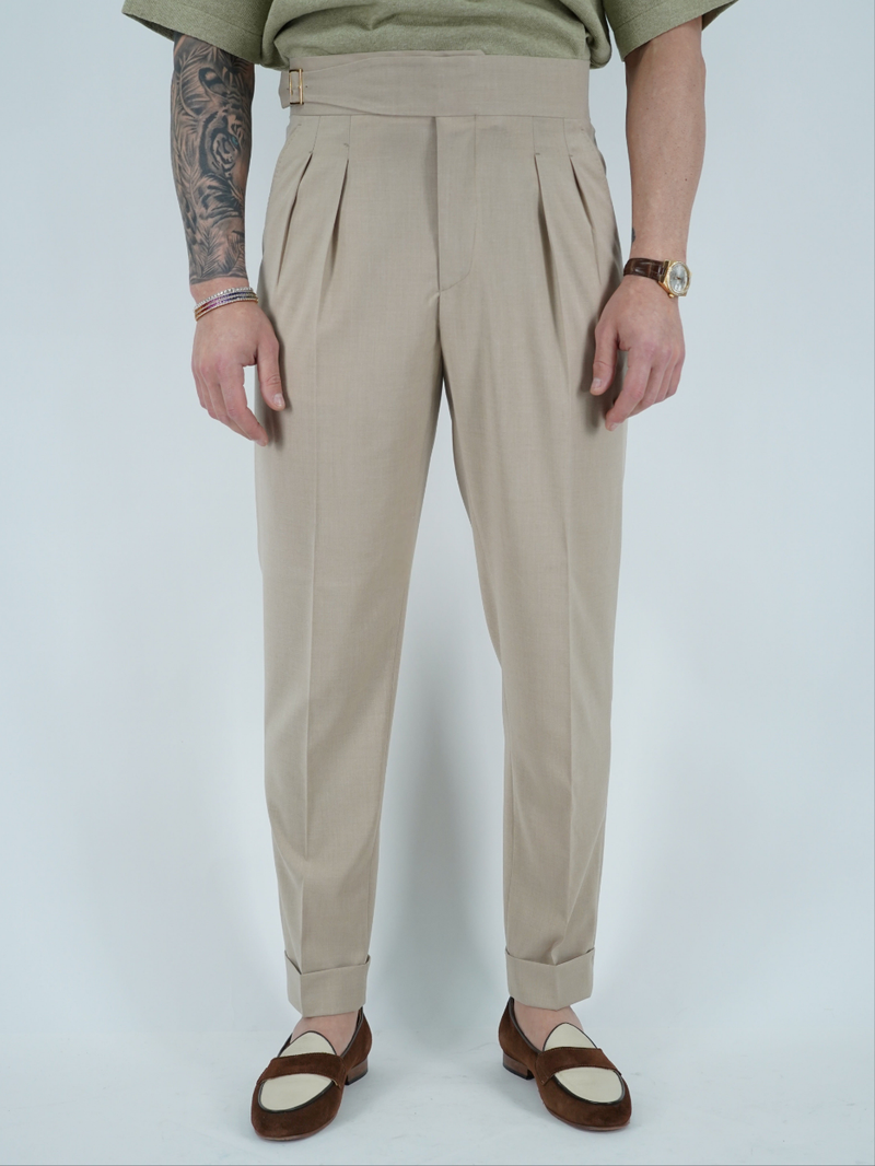 Gurkha sabbia con fibbia laterale regolabile