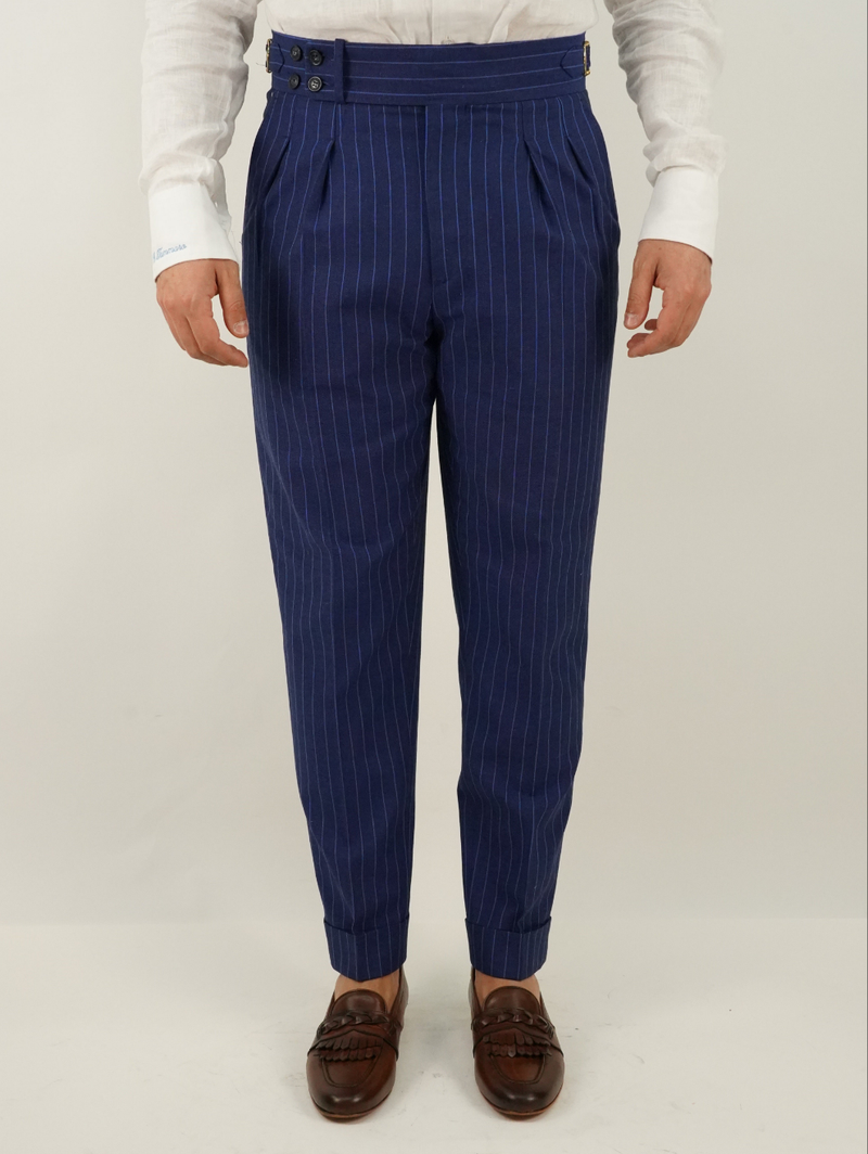 Gurkha 4 bottoni - Fondo 17/20cm | Doppia fibbia regolabile | Blu gessato rigo azzurro