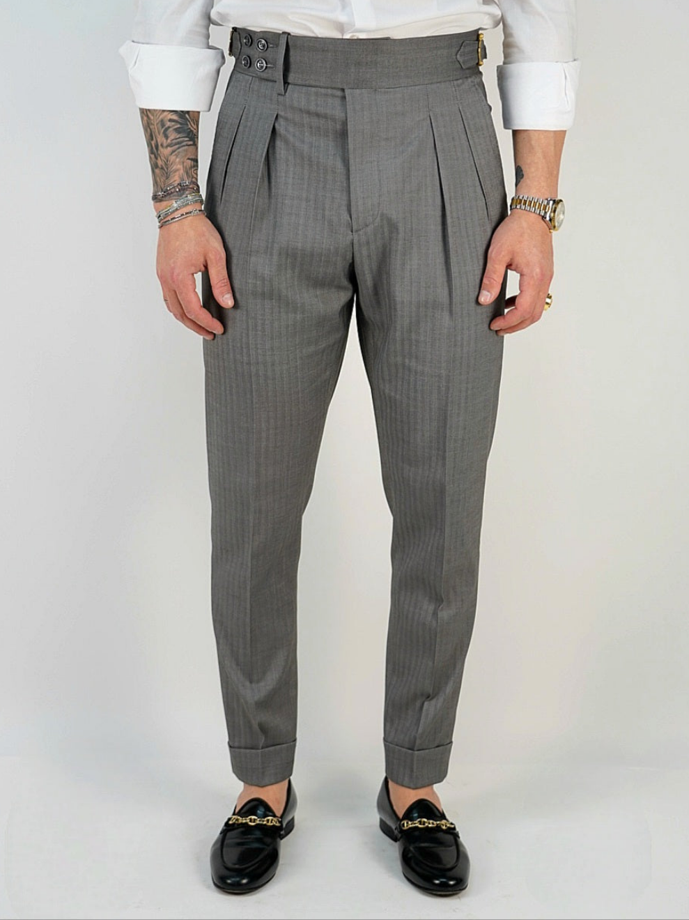 Gurkha Grigio Cenere con 4 bottoni e fibbie stringenti laterali