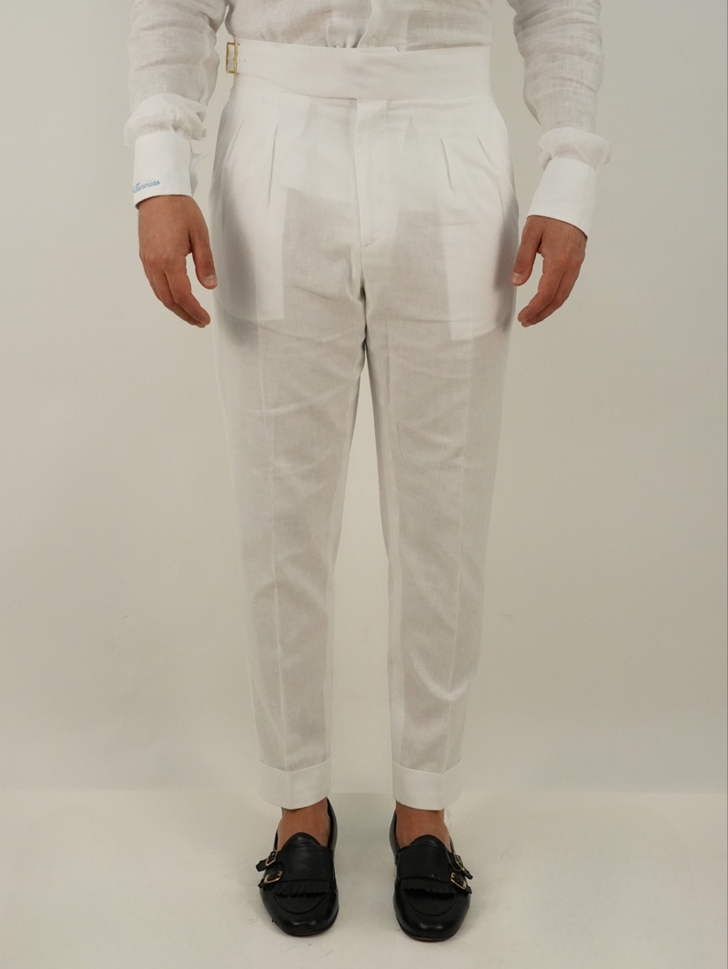 Gurkha in lino bianco con fibbia laterale regolabile