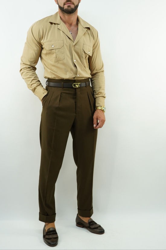 Camicia collo cubano biscotto con tasche