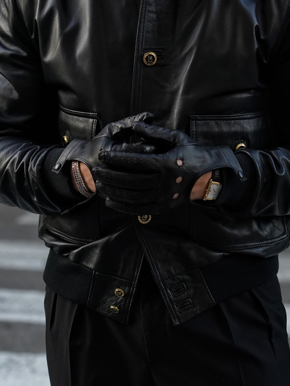 Guanto forato in pelle di capra nera