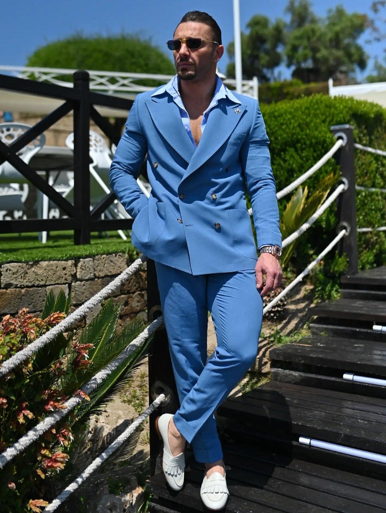 Camicia azzurra collo a vela 100% lino