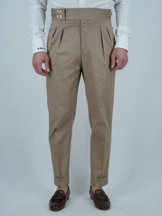 Gurkha beige con 4 bottoni e fibbie stringenti laterali
