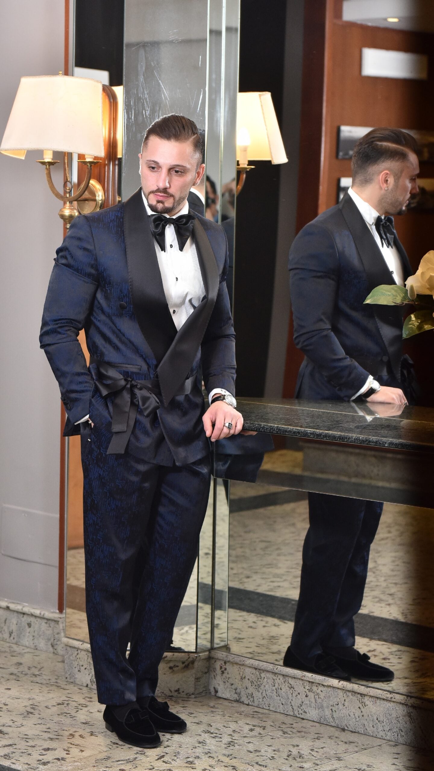 Smoking sciallato doppiopetto damascato con cintura