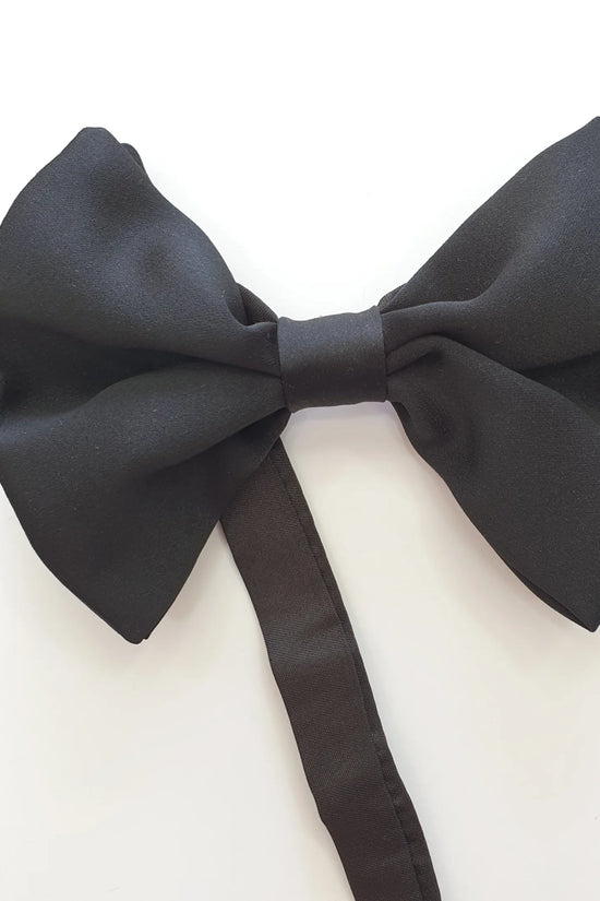 Papillon modello fiocco in raso nero