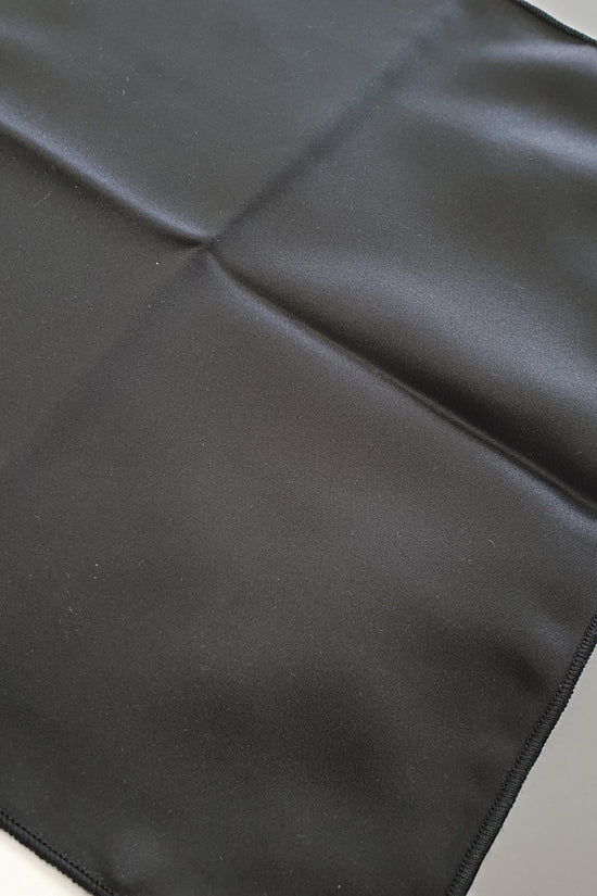 Papillon modello batman in raso nero
