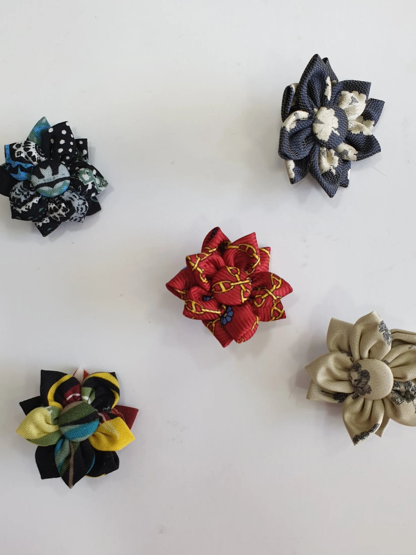 Set papillon, pochette e spilla fantasy