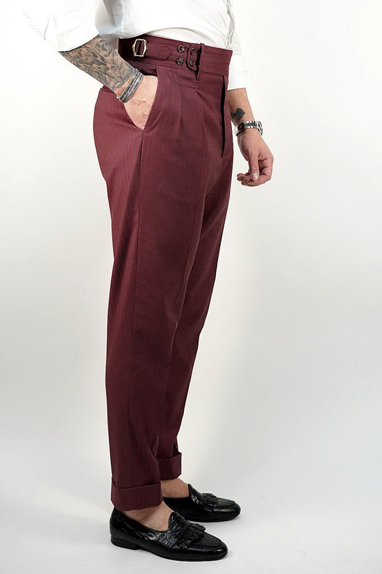 Gurkha Rubino con 4 bottoni e fibbie stringenti laterali