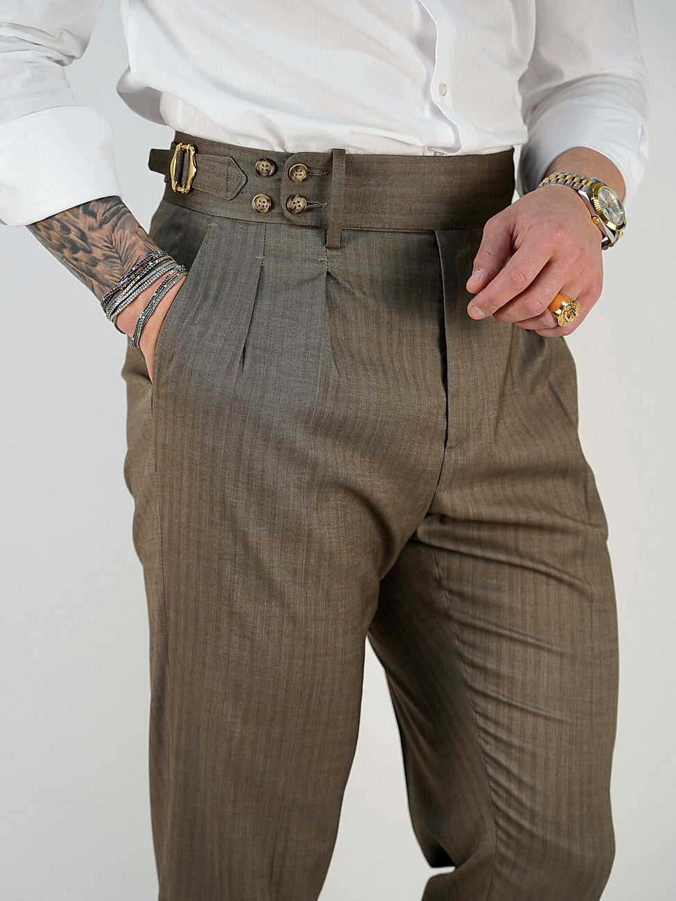 Gurkha Moro con 4 bottoni e fibbie stringenti laterali