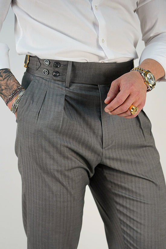 Gurkha Grigio Cenere con 4 bottoni e fibbie stringenti laterali