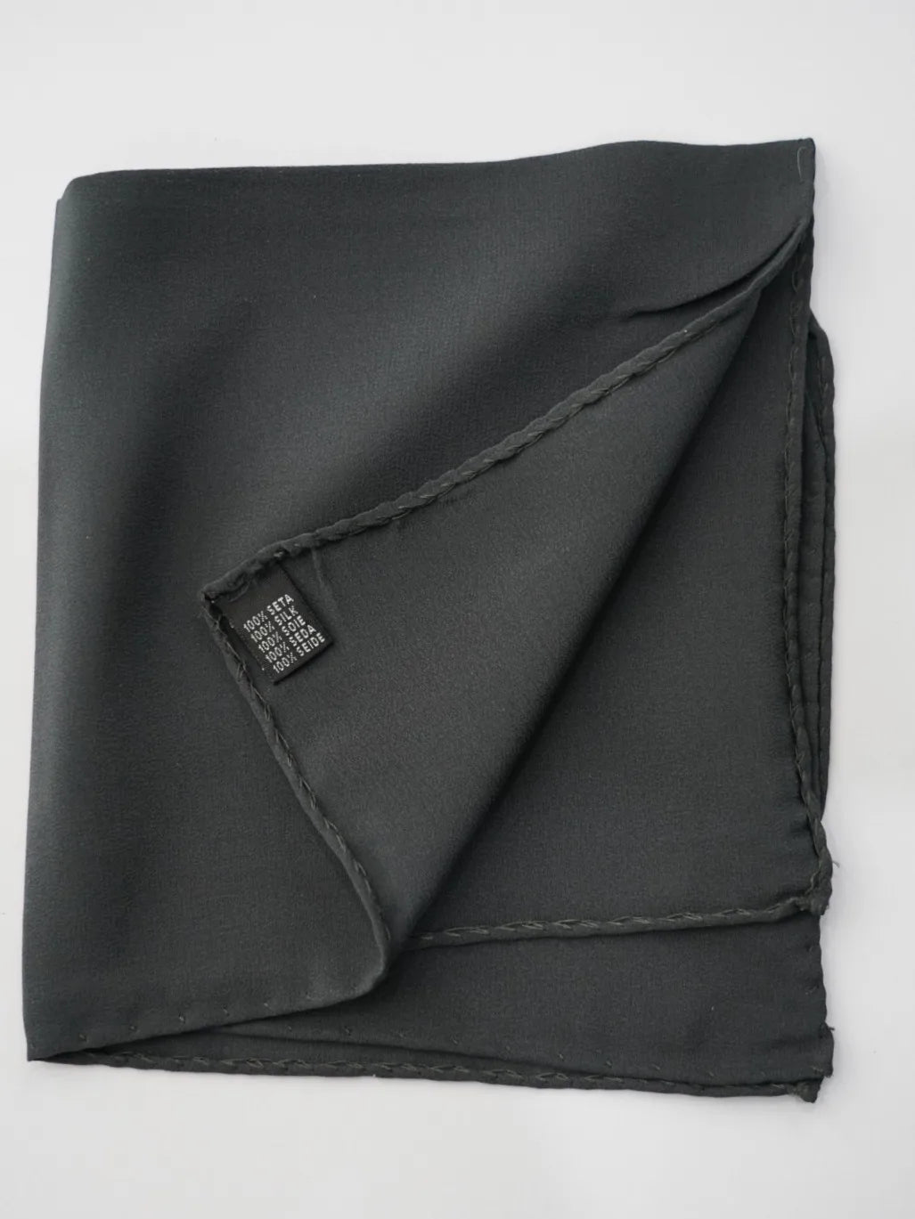 Pochette nera in seta