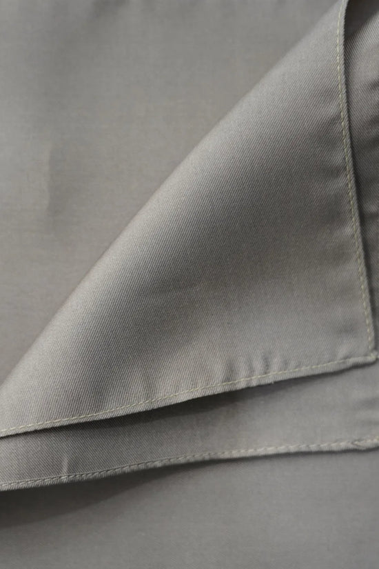 Pochette in seta fango