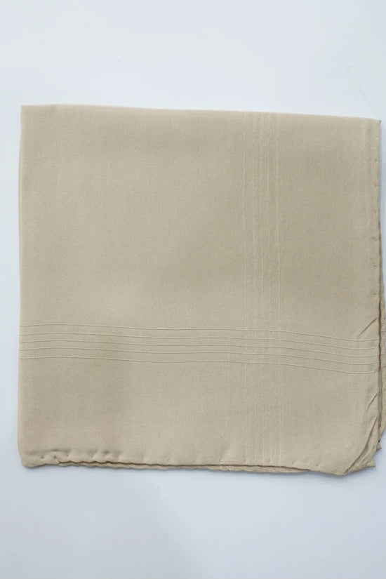 Pochette in seta beige