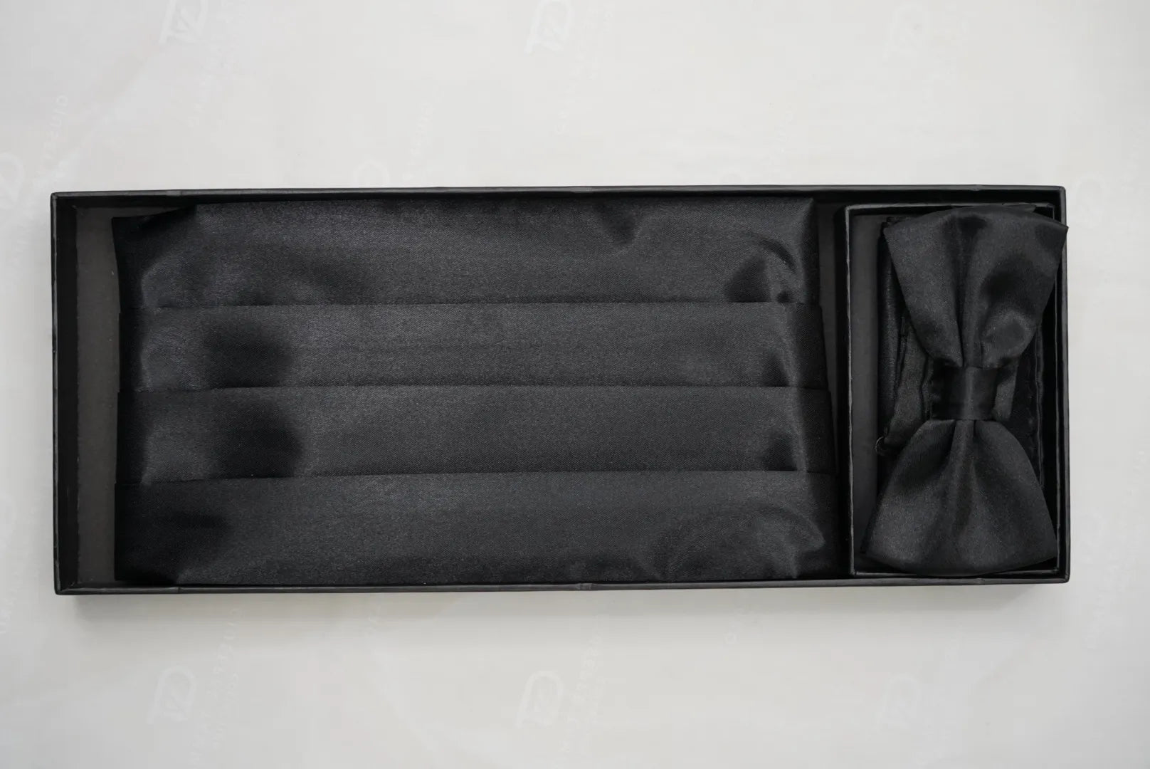 Set fascia smoking, papillon e pochette in raso