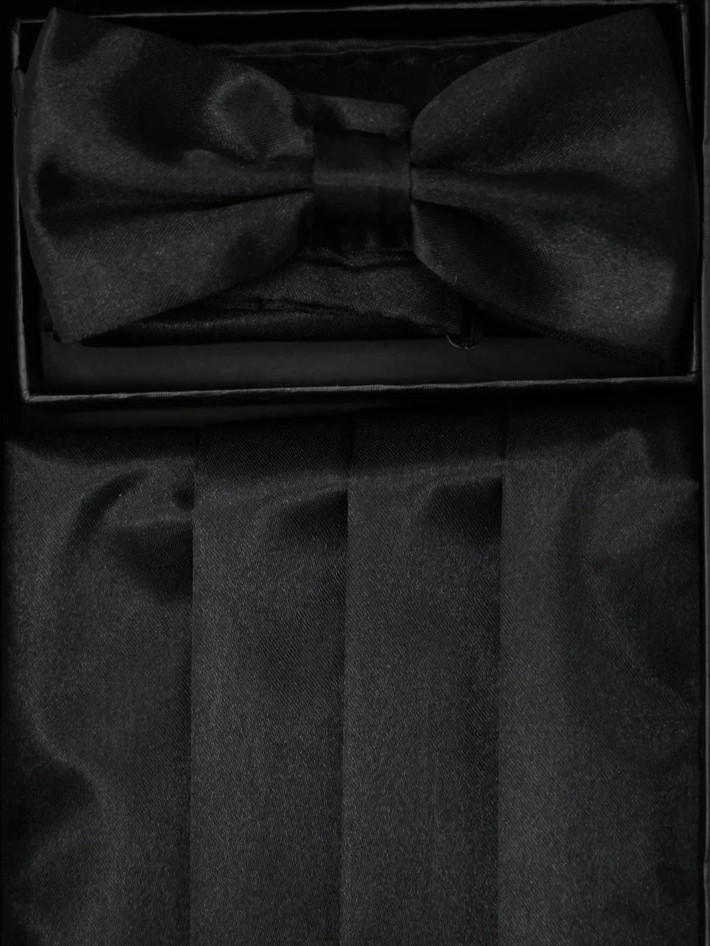 Set fascia smoking, papillon e pochette in raso